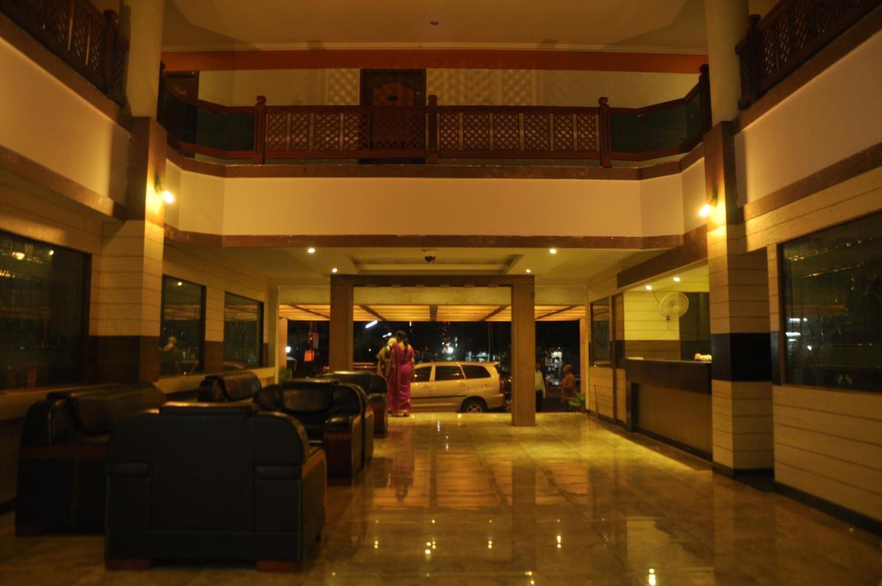 Hotel Pams Мейіладутурай Екстер'єр фото